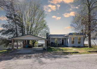 213 Arch St, Thayer, MO 65791