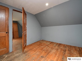 2704 S 13th St, Omaha, NE 68108