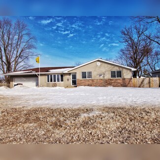 910 S Briggs St, Joliet, IL 60433