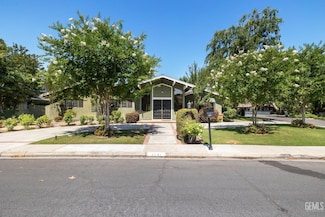 1191 Edmund St, Bakersfield, CA 93309