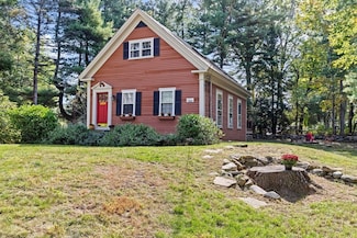100 Old Oaken Bucket Rd, Norwell, MA 02061