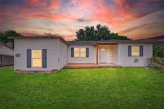 300 Little School Rd, Kennedale, TX 76060