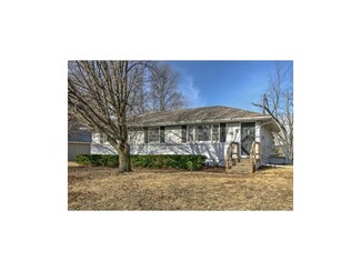 208 S Randolph Rd, Kansas City, MO 64119