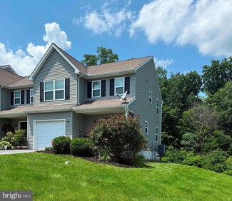 261 Wildflower Dr, East Earl, PA 17519