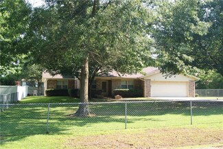 101 Red Bud Dr, Broken Bow, OK 74728