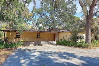 12025 Riverhills Dr, Temple Terrace, FL 33617