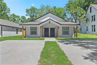406 W 6th St Unit 2, Bonham, TX 75418