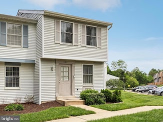 1660 Thenia Place, Woodbridge, VA 22192