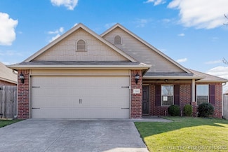 20804 E 32nd Place S, Broken Arrow, OK 74014