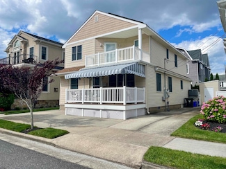 13 S Kenyon Ave, Margate City, NJ 08402