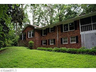3620 Dewsbury Rd, Winston Salem, NC 27104