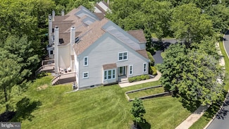 534 Country Club Dr, Lansdale, PA 19446