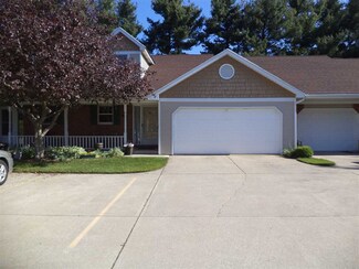 1402 Pembroke Cir Unit 4, Goshen, IN 46526