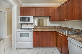 2700 Casita Way Unit 204, Delray Beach, FL 33445