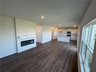 20193 Cornice St, Spring Hill, KS 66083