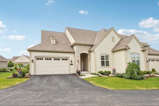 1766 Derby Ln, Oconomowoc, WI 53066
