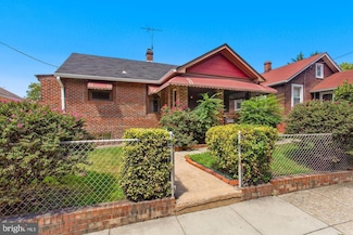 2846 Vista St NE, Washington, DC 20018