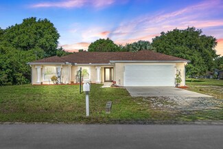 4290 Tangerine St, Cocoa, FL 32926