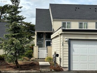50 NE Village Squire Ave Unit 15, Gresham, OR 97030
