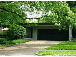 2121 2121 Folwell Ave, Falcon Heights, MN 55108
