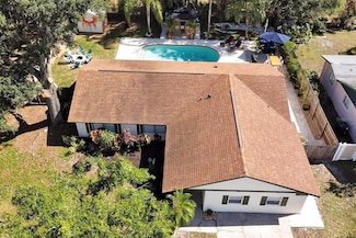 1568 Oak Leaf Ln, Kissimmee, FL 34744