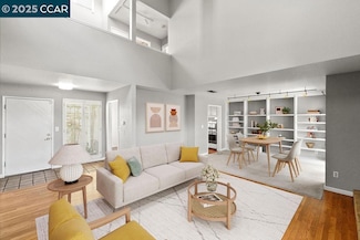 1250 Redwood Ct, Dixon, CA 95620