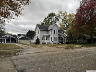 502 Ferguson St, Charles City, IA 50616
