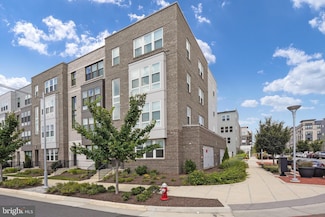 13412 Arrowbrook Centre Dr, Herndon, VA 20171