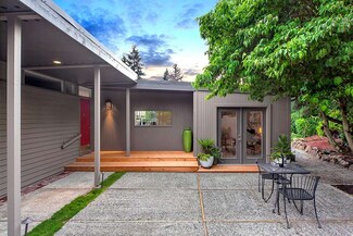 2530 123rd Ave SE, Bellevue, WA 98005