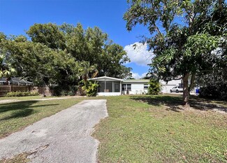201 Dunkirk Rd, Oldsmar, FL 34677