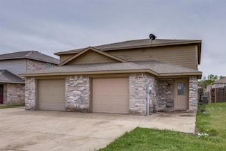 813 E College St, Princeton, TX 75407