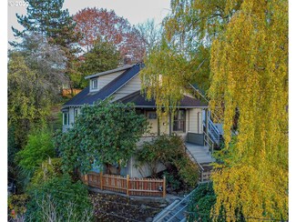 320 NE 61st Ave, Portland, OR 97213