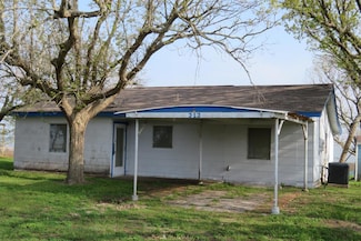 313 E Bayshore Dr, Palacios, TX 77465