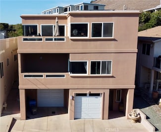 325 Zanzibar St, Morro Bay, CA 93442