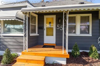 55 E Mahan Ave, Hazel Park, MI 48030