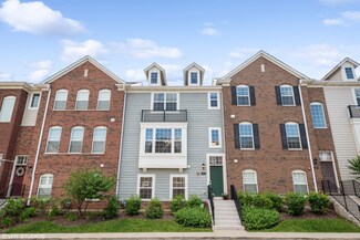 33 Marcel Ln, Schaumburg, IL 60194