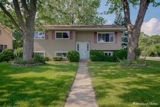 1320 S Blanchard St, Wheaton, IL 60189