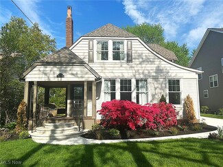 313 Glen Park Dr, Bay Village, OH 44140