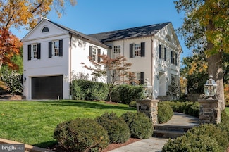 5020 Palisade Ln NW, Washington, DC 20016