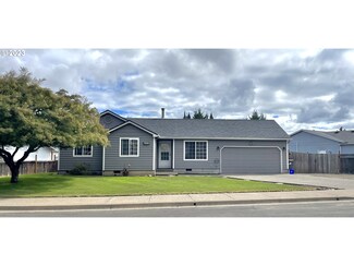 24842 Kingpin Loop, Veneta, OR 97487
