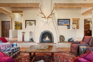 721 Camino Ocaso Del Sol, Santa Fe, NM 87505