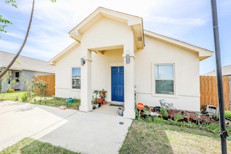 1507 Tesis Dr, Laredo, TX 78046