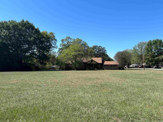 606 Sanders Ln, Bryant, AR 72022