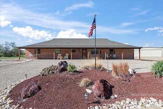 10514 Airpark Loop, Melba, ID 83641