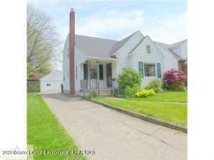 2111 Roberts Ln, Lansing, MI 48910