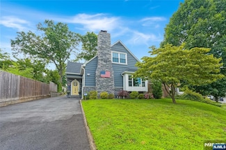 165 Pine St Unit 2, Hackensack, NJ 07601
