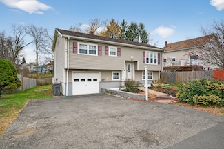 157 Bluebird Dr, Naugatuck, CT 06770