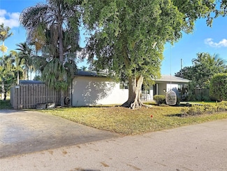 1031 N 16th Ave, Hollywood, FL 33020