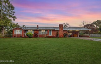 5303 Greenleaf Dr, Wilmington, NC 28403
