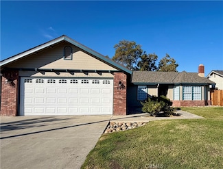 990 Heartwood Way, Hanford, CA 93230